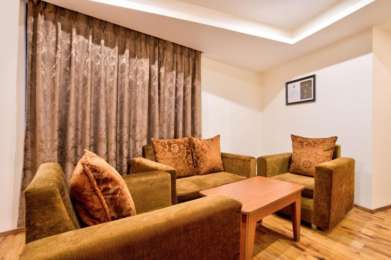 Summit Ttakshang Residency Hotel & Spa Mg Marg Gangtok Exterior photo