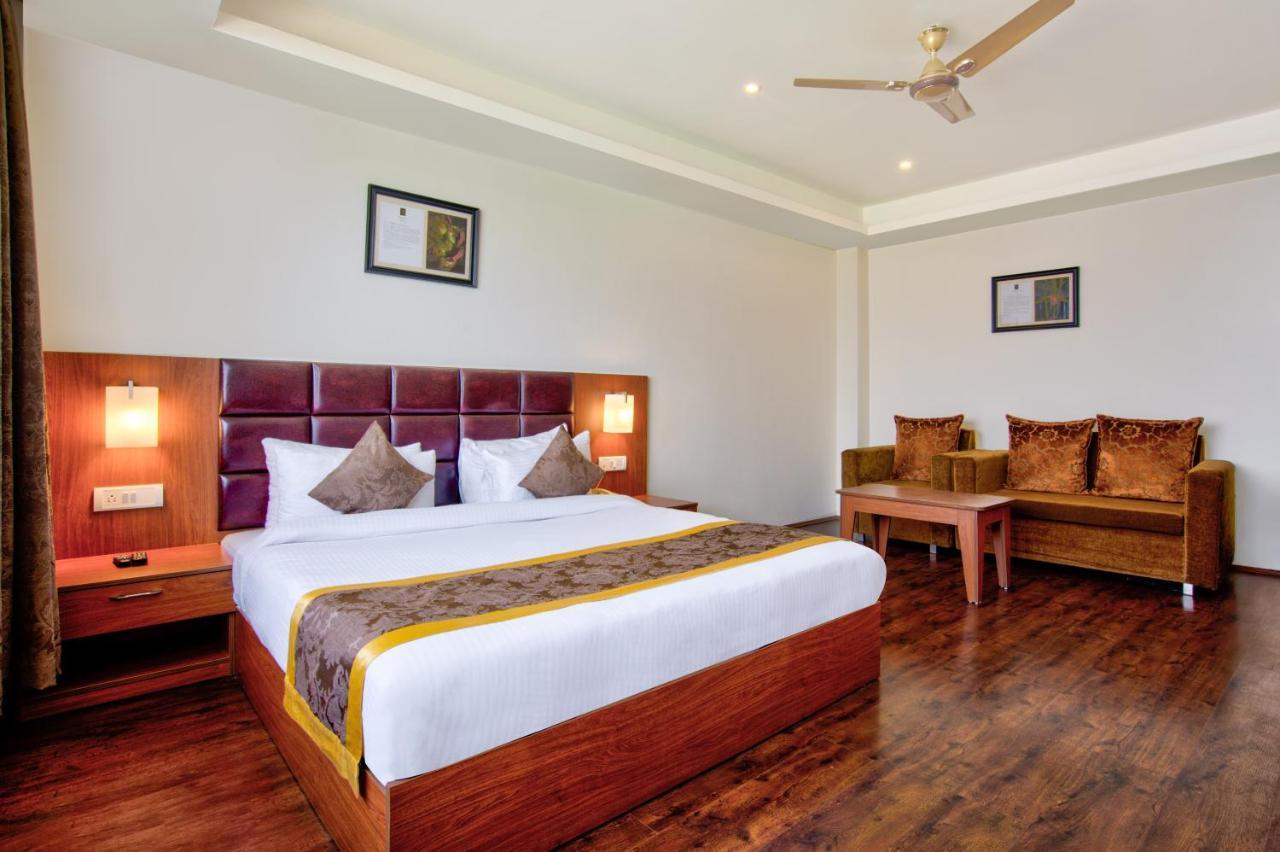 Summit Ttakshang Residency Hotel & Spa Mg Marg Gangtok Exterior photo