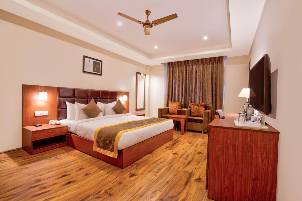 Summit Ttakshang Residency Hotel & Spa Mg Marg Gangtok Exterior photo