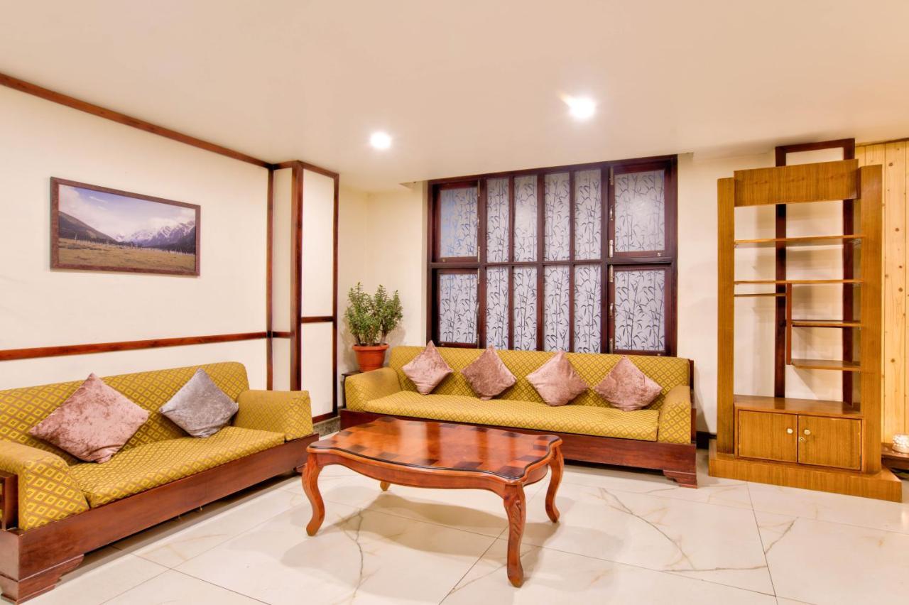 Summit Ttakshang Residency Hotel & Spa Mg Marg Gangtok Exterior photo