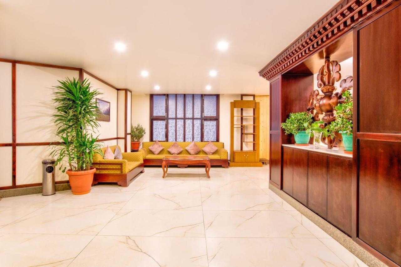 Summit Ttakshang Residency Hotel & Spa Mg Marg Gangtok Exterior photo