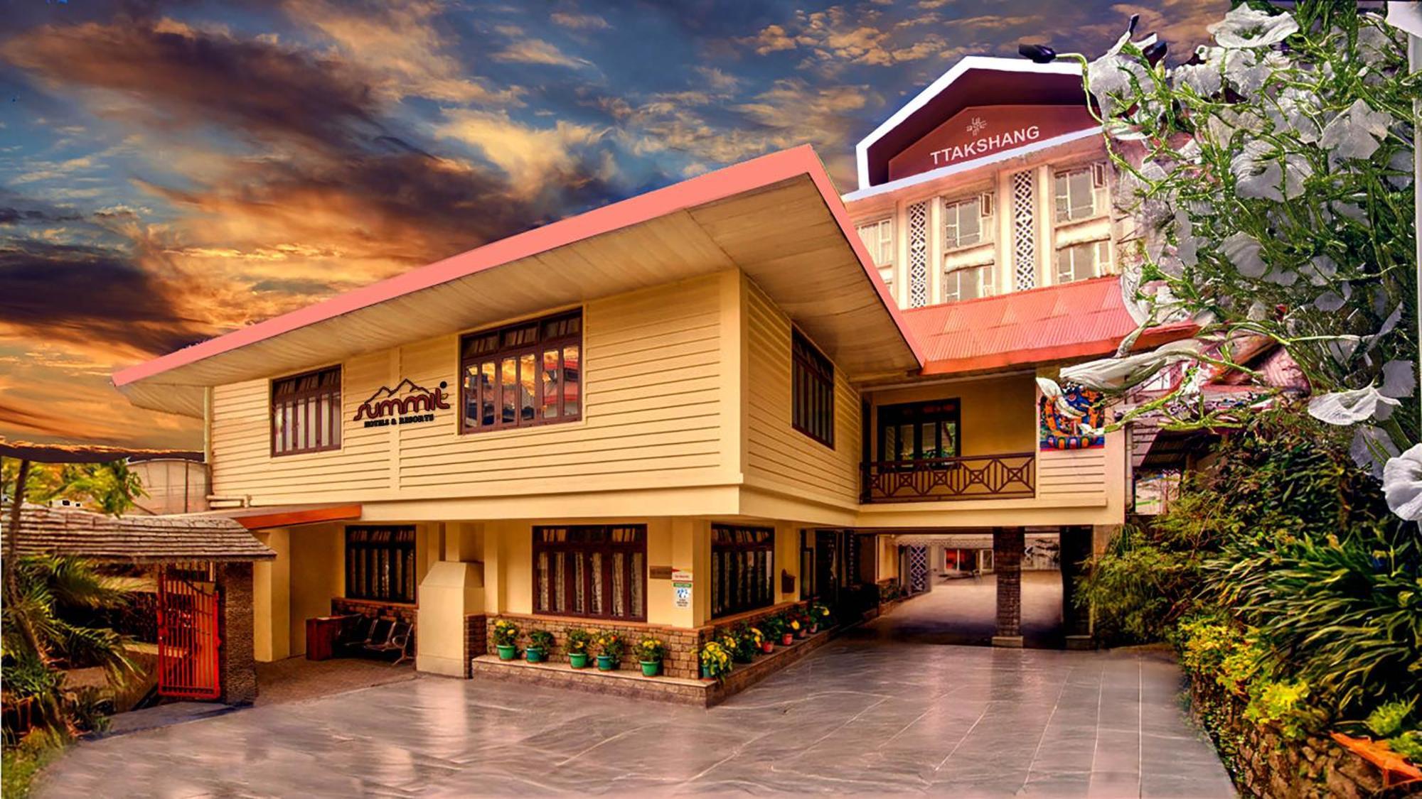Summit Ttakshang Residency Hotel & Spa Mg Marg Gangtok Exterior photo